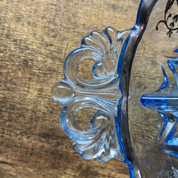 Gorgeous antique divided dish - Picture 7 of 12